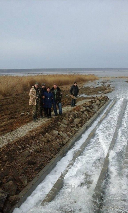 Пересыхающий Куяльницкий лиман в Одессе соединили с морем