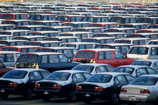 Рынок новых автомобилей в Украине отброшен на 12 лет назад