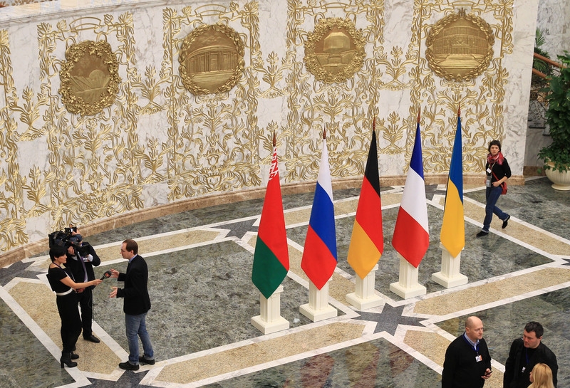 Переговоры "нормандской четверки" в Минске возобновились