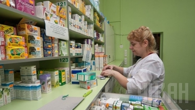 Антимонопольный комитет возьмется за аптеки из-за завышенных цен на лекарства