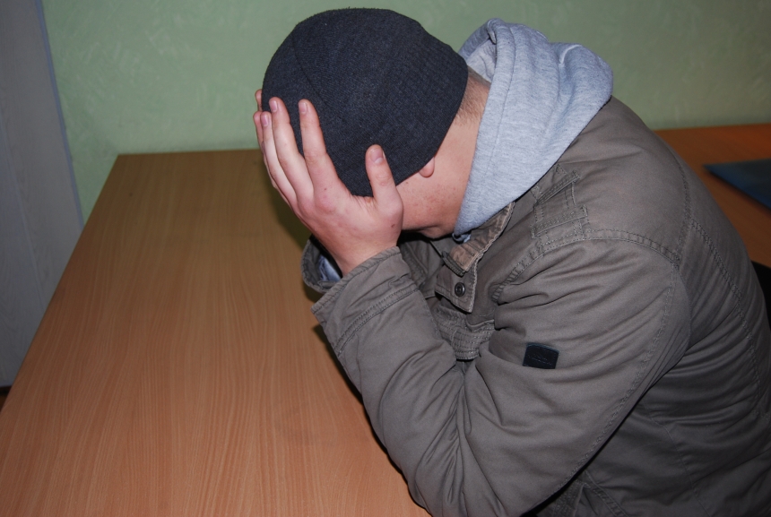 "Не говорите родителям, я больше не буду!": в Николаеве на краже задержали 17-летнего парня