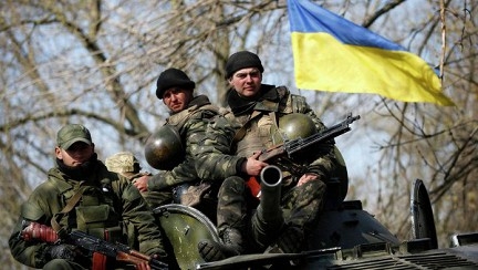 В военных действиях на Донбассе приняли участие 60 тыс. военных