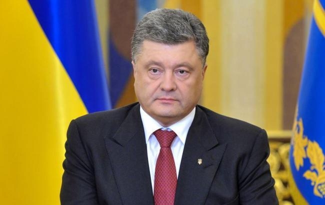 Порошенко поручил отправить самолет в Непал за украинцами