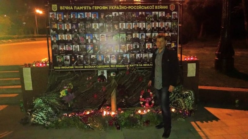 Фотографии погибших одесских героев вывезли с Аллеи славы