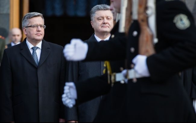 Порошенко пообещал президенту Польши изменения к закону об УПА