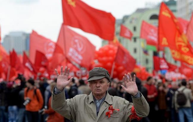 Запрет коммунистической идеологии сегодня вступает в силу в Украине