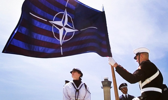 НАТО рассмотрит заявку Украины на вступление в Альянс