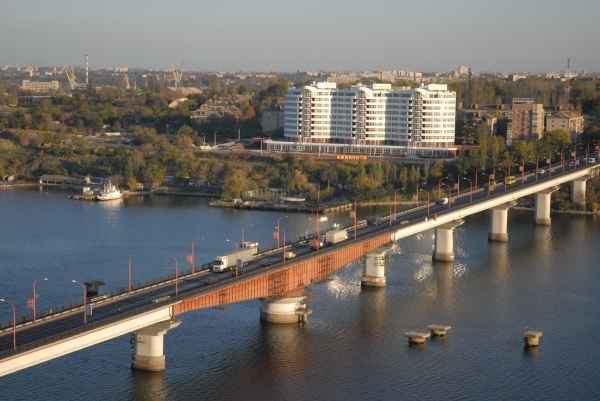 Сегодня в связи с ремонтными работами будет ограничено движение по Варваровскому мосту