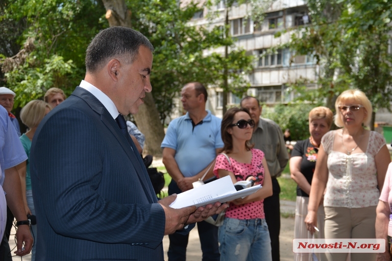 В сентябре в Николаеве появятся 40 троллейбусов и 12 трамваев, - мэр Гранатуров 