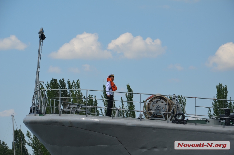 Николаев — город корабелов: как горожане военные корабли встречали. ФОТОРЕПОРТАЖ