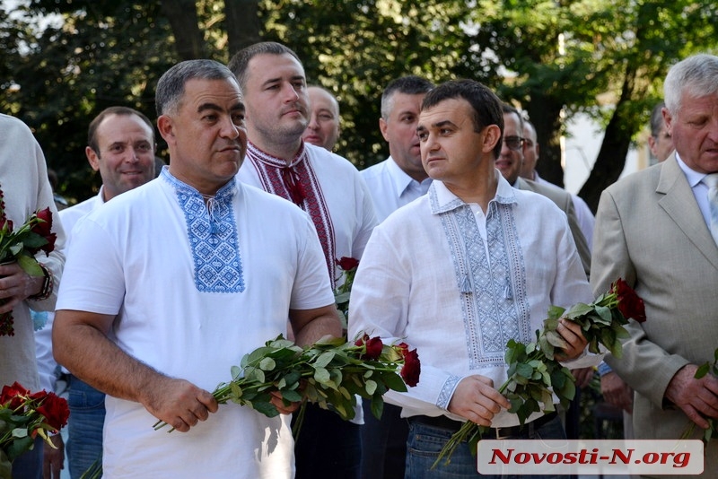 Мегамарш вышиванок в Николаеве. ФОТОРЕПОРТАЖ