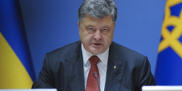 Порошенко: Ни один российский танк или солдат не покинули Украину