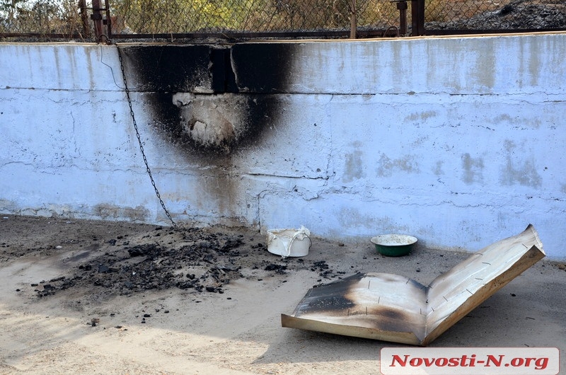 Последствия пожара на АЗС в Николаеве. ФОТО. ВИДЕО