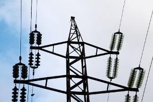 Ночью в Херсонской области взорвали две электроопоры, подающие энергию в Крым