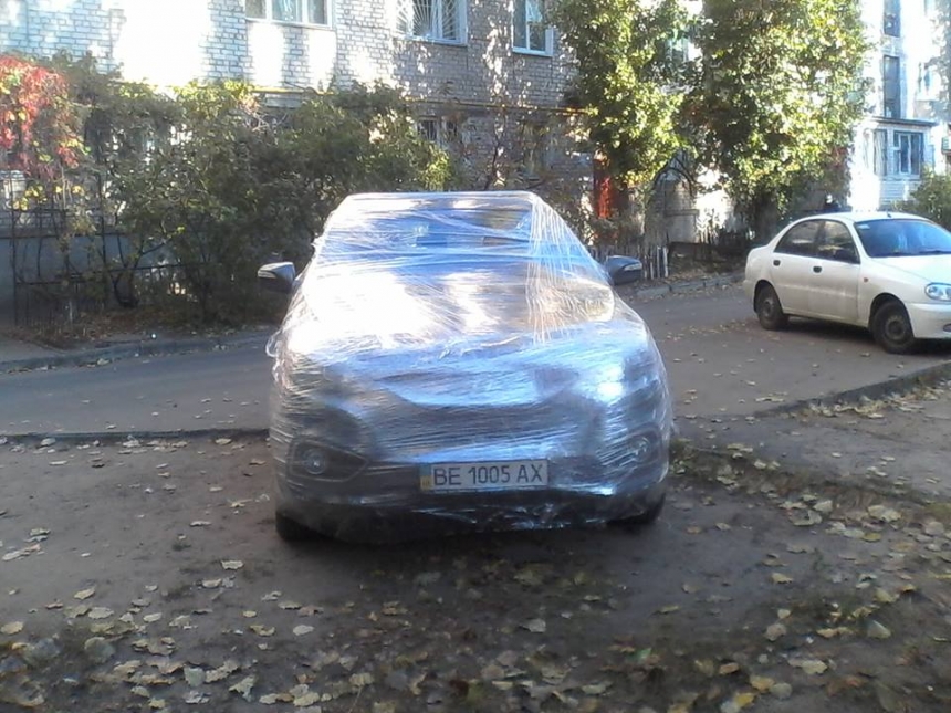 Николаевцы отомстили водителю за неправильную парковку. ФОТО