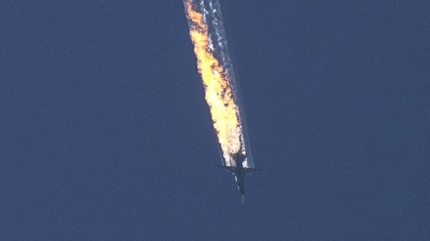 Один из летчиков сбитого российского Су-24 погиб: подробности уничтожения самолета