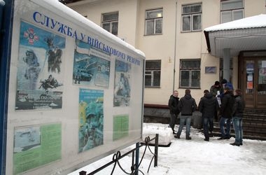 В Украине снова разносят повестки – начался "зимний" призыв