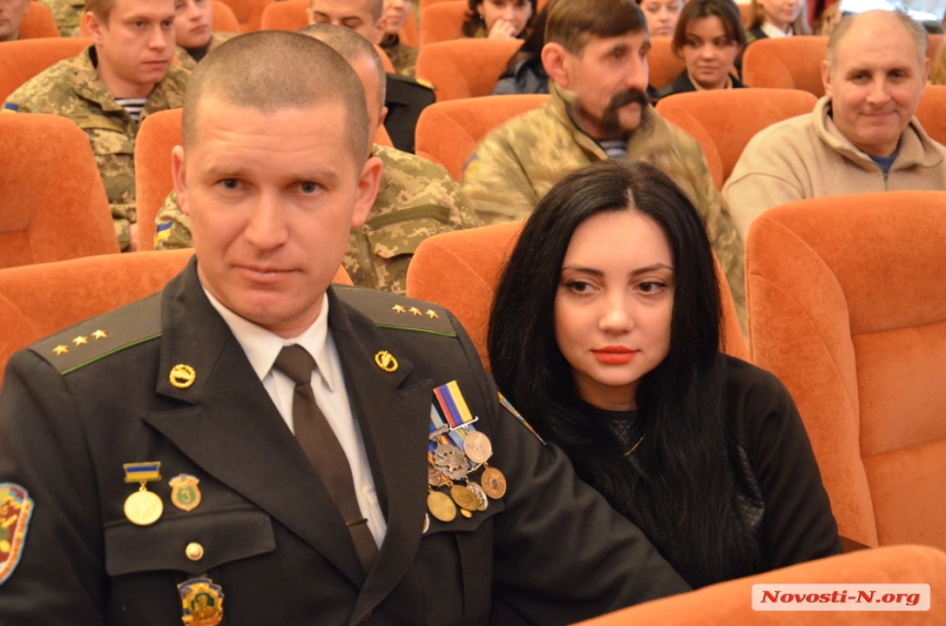 В Николаеве чествовали военных ко Дню ВСУ. ФОТО