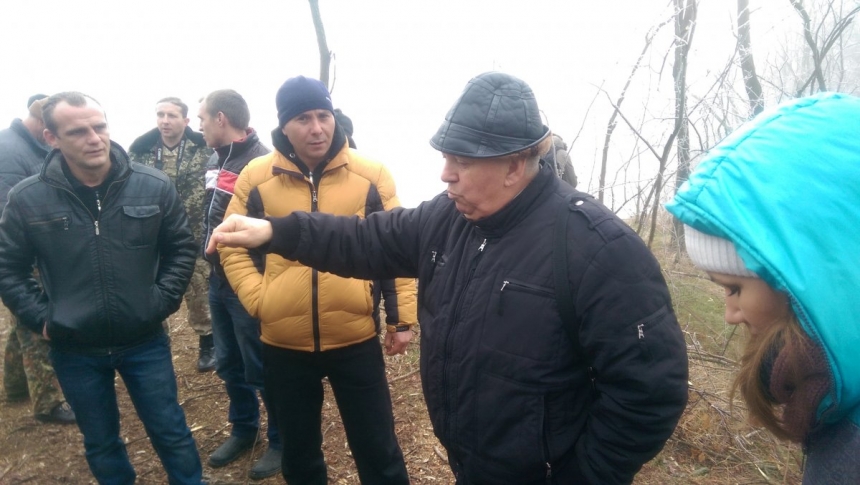 Жители села на Николаевщине вышли на протест против строительства нового карьера 