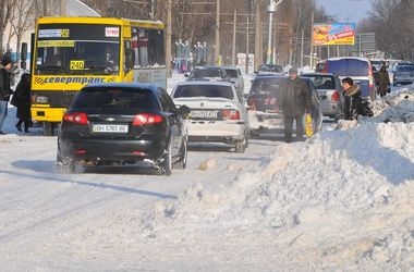 Из-за непогоды перекроют часть дорог Одесской и Запорожской областей