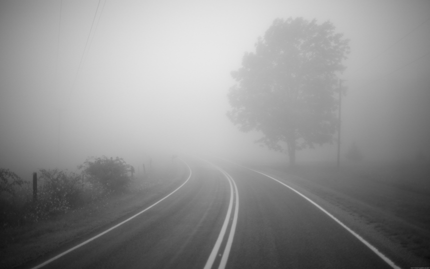 Водителей снова предупреждают о непогоде: на дорогах туман и гололед