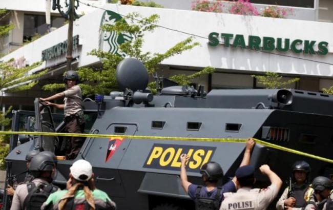 Боевики ИГ взяли на себя ответственность за теракты в Джакарте