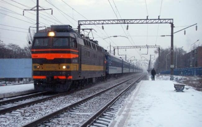 На Одесской железной дороге из-за снегопадов задерживаются 10 поездов