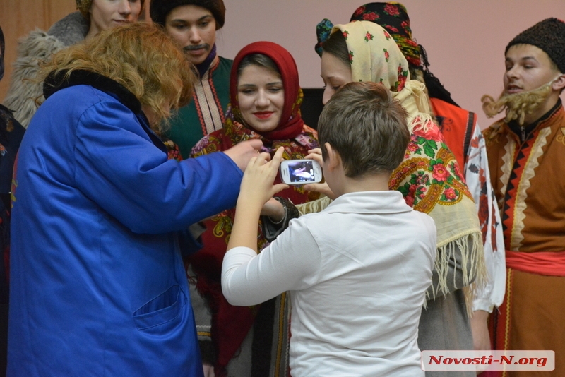 \"Банкир или ученый\": в Николаевском зоопарке прошли Рождественские гадания. ФОТО