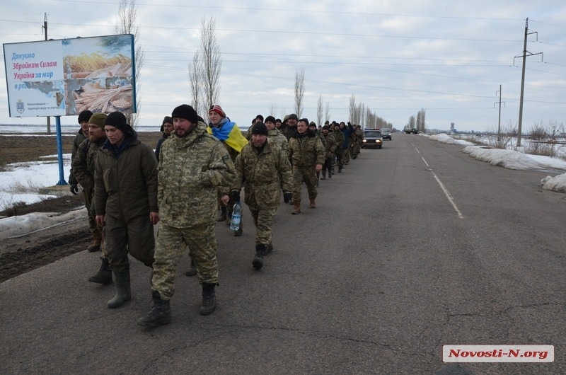 После скандала на полигоне "Широкий лан" Порошенко обязал органы местной власти взять шефство над воинскими частями