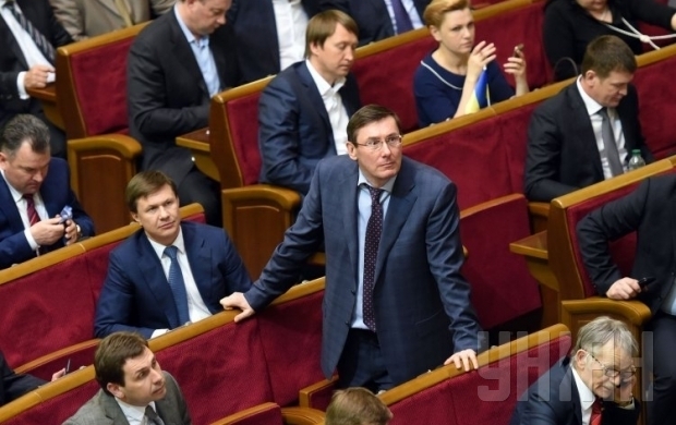 В Раде обсуждают кандидатуру Юрия Луценко на должность генпрокурора