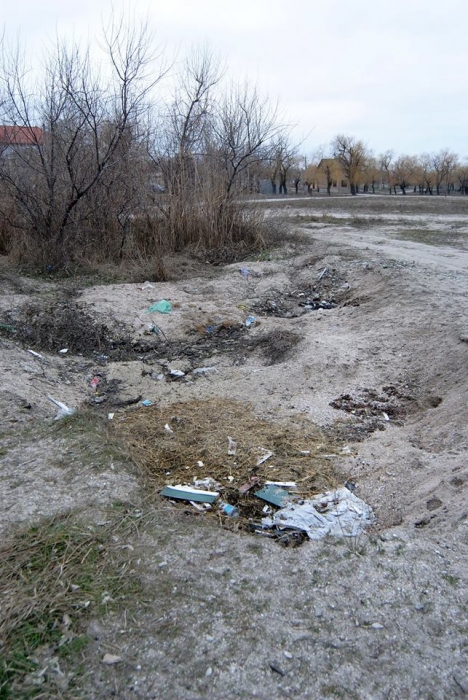 Николаевский фотограф показал в каком запущенном состоянии находится городской пляж