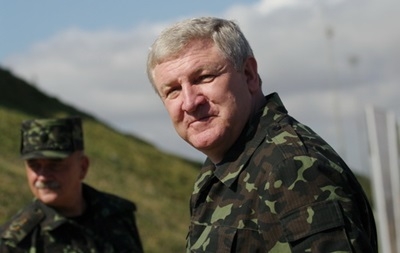 Экс-главу Минобороны Украины обвинили в подрыве армии
