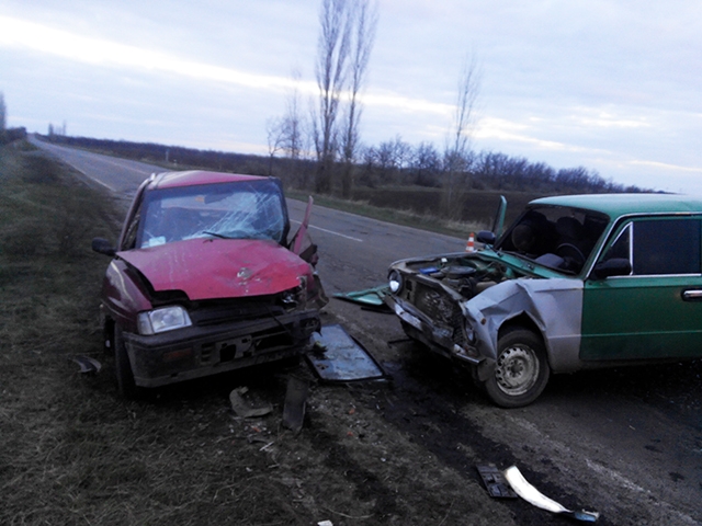 На Николаевщине вследствие столкновения ВАЗа и Daewoo пострадали 6 человек, в том числе ребенок