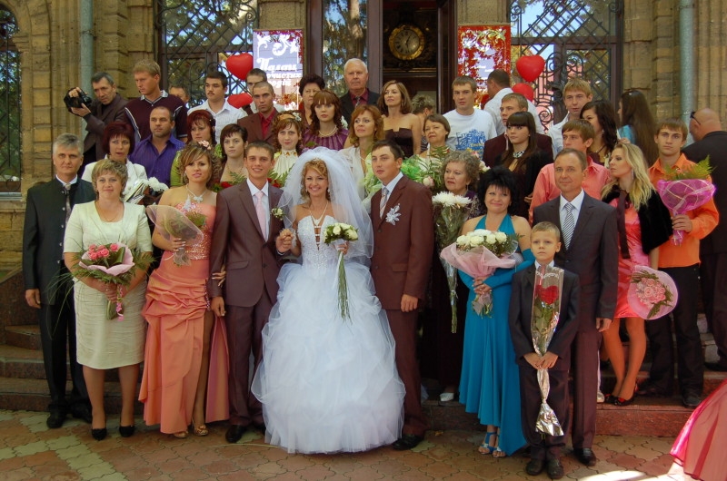 Сбылась давняя мечта мэра Чайки – в Николаеве открыли памятник... невесте (ФОТО)