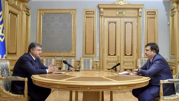 Саакашвили просит Порошенко срочно ввести в Одессу Нацгвардию