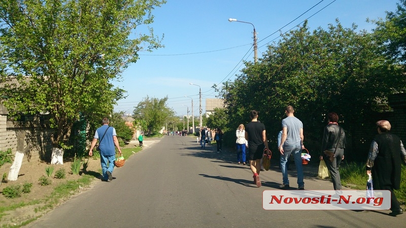 Как в храме Святого Духа в Николаеве куличи святили. ФОТО