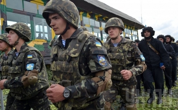 Порошенко: в Украине начинается перестройка сектора обороны для вступления в НАТО