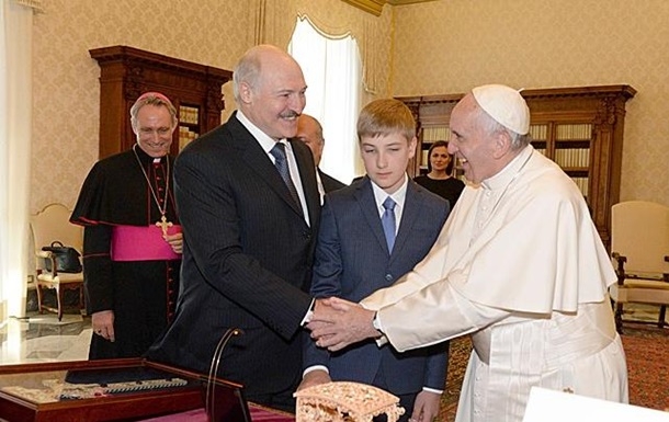 Лукашенко за духовное решение кризиса на Донбассе