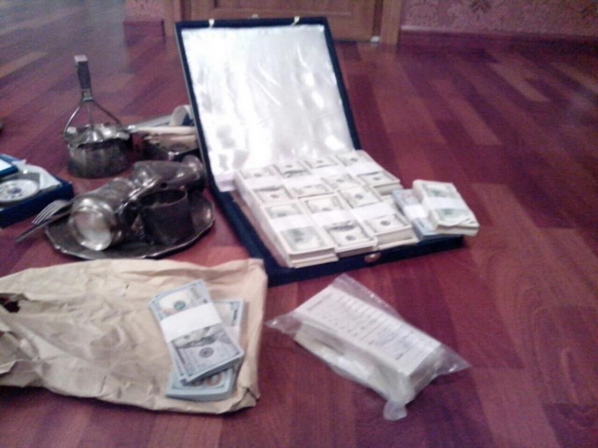 Что нашли при обыске у подозреваемого в получении взятки вице-губернатора Николаевщины: обнародованы фото
