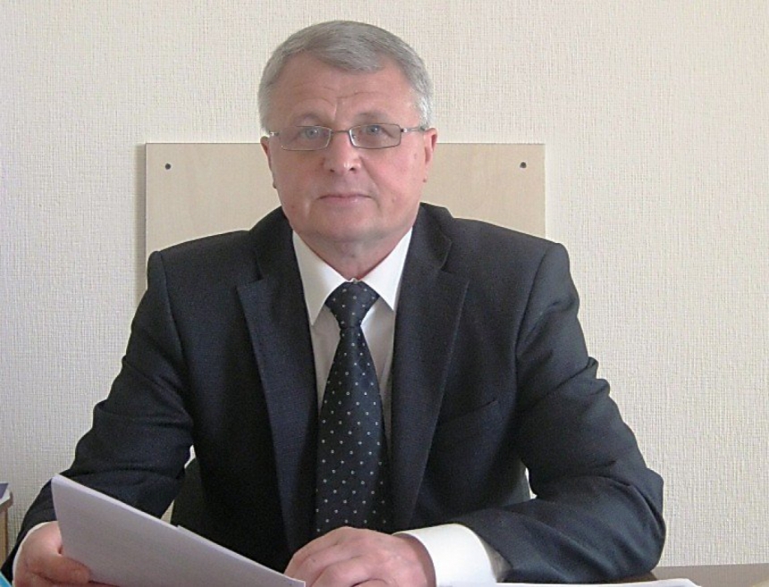 Председатель Доманевской РГА, приговоренный к 4 годам тюрьмы за сбор чужого урожая, написал заявление на увольнение