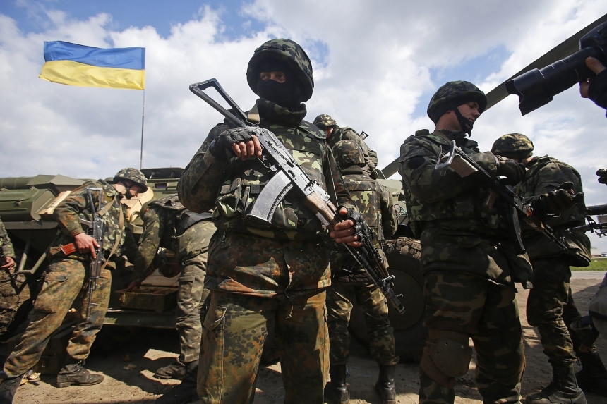 За минувшие сутки в зоне АТО погиб украинский военный, еще 10 бойцов ранены