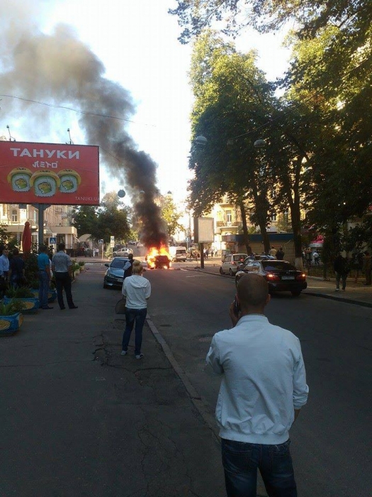 В Киеве от взрыва в машине погиб журналист Павел Шеремет