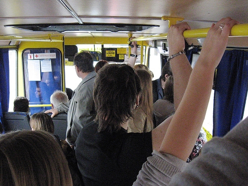 Николаевские ГАИшники продолжают выявлять факты перевозки пассажиров пьяными маршрутчиками на неисправном транспорте
