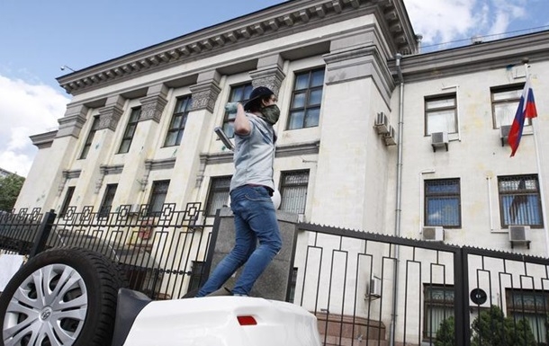 Полиция не будет охранять выборы в посольстве РФ