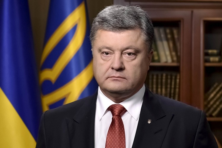 На убийство полицейских в Днепре отреагировал Порошенко