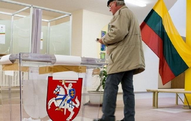 В Литве проходит второй тур голосования на выборах парламента 