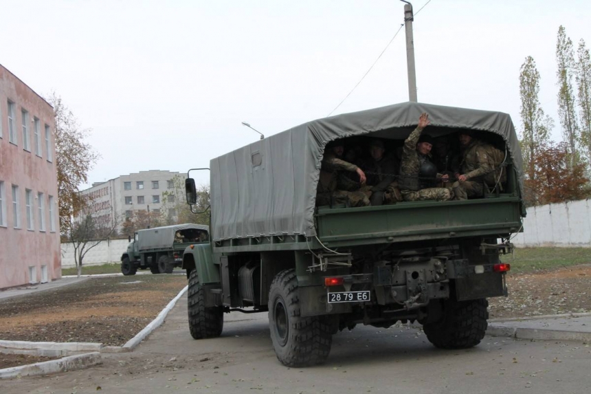 В Николаев вернулись морские пехотинцы, пробывшие в зоне АТО больше года. ФОТОРЕПОРТАЖ