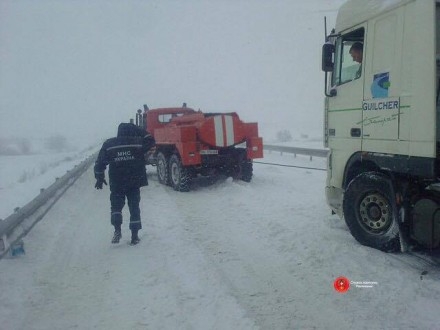 Укравтодор сообщил об ограничении движения для грузовиков в шести областях