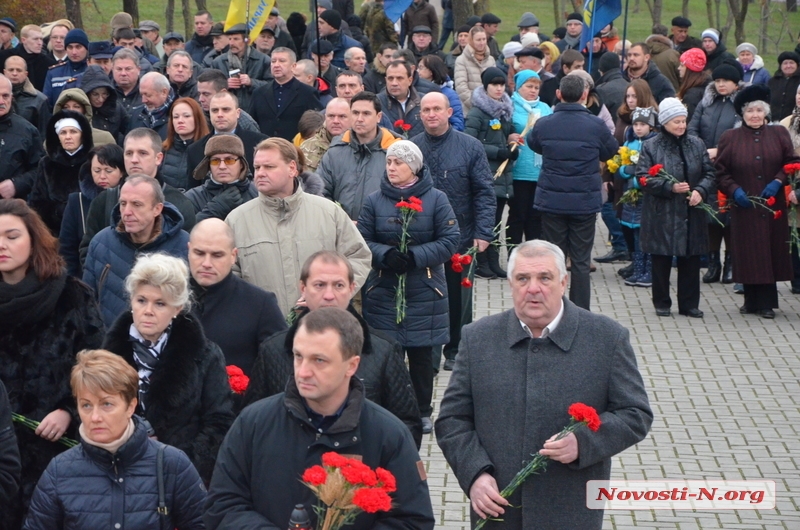 В Николаеве почтили память жертв Голодомора