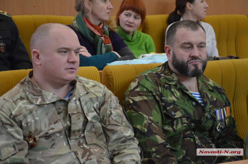 В Николаеве губернатор Савченко наградил волонтеров. ФОТОРЕПОРТАЖ